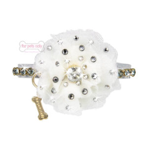 Dream Flower grey alcantara collar