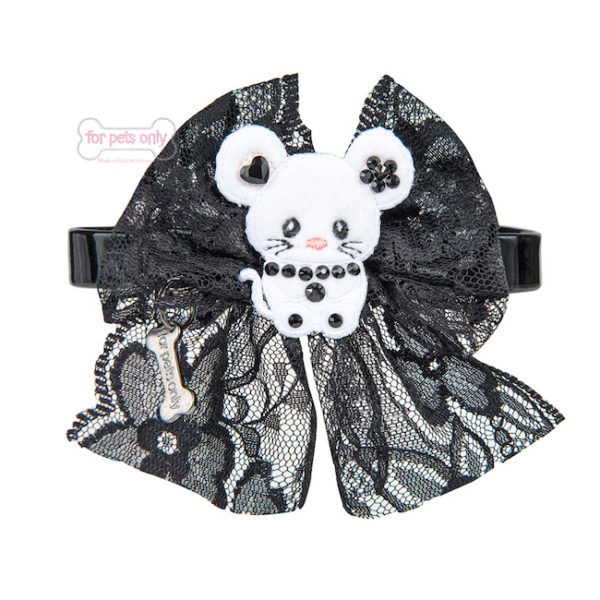 Topomio in black collar